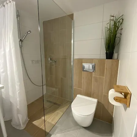 44 Slaska Apartment
