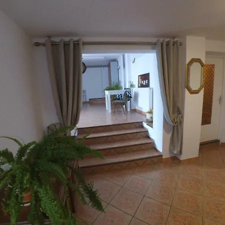 44 Slaska アパート カミェンナ・グラ