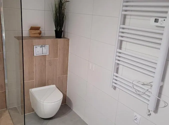 44 Slaska Apartment *